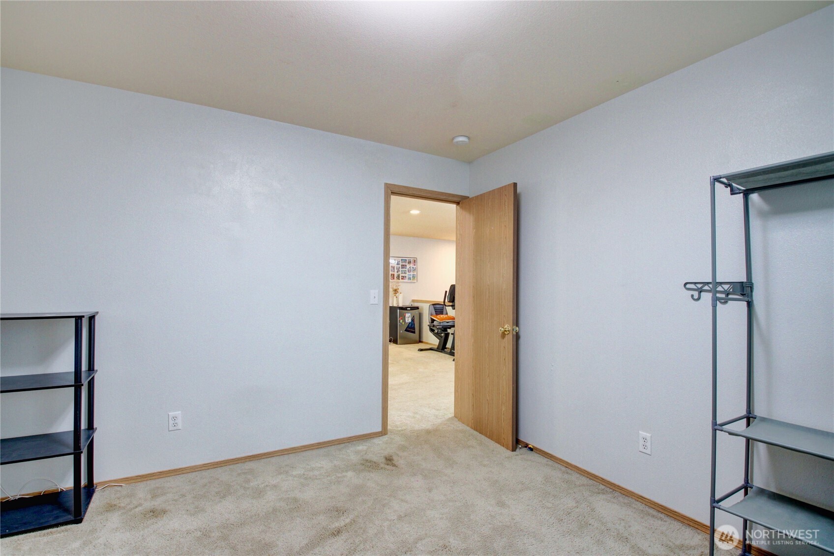 4651 Nooksack Loop Property Photo 25