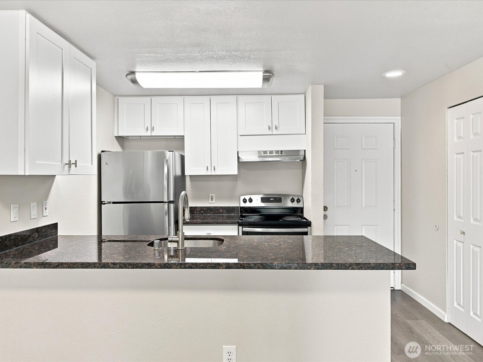 9484 Redmond-woodinville Road C204 Property Photo 4