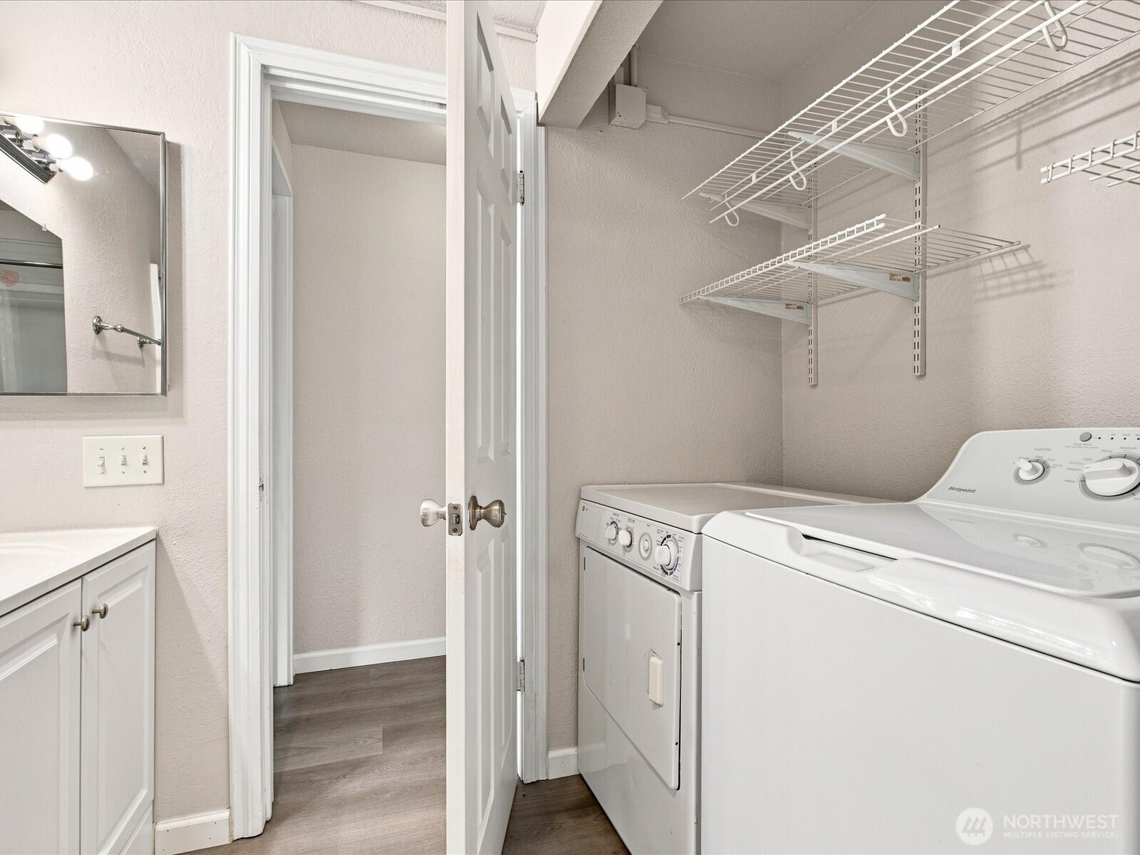9484 Redmond-woodinville Road C204 Property Photo 18