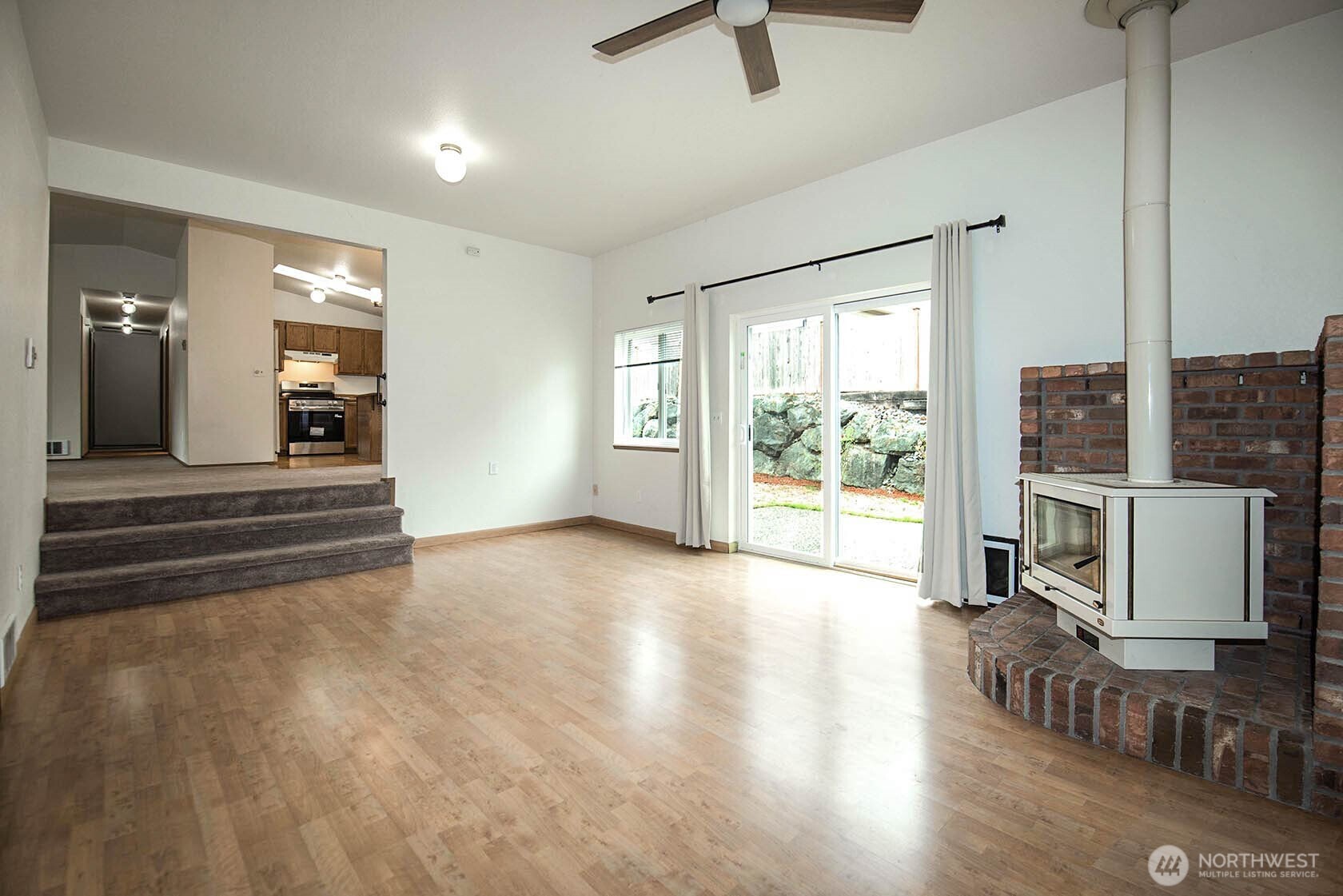 10610 4th Drive Property Photo 9