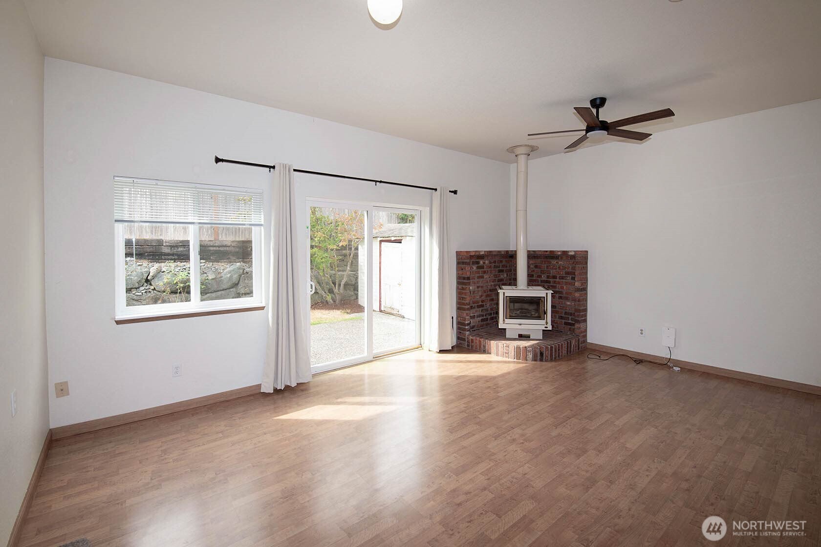 10610 4th Drive Property Photo 9