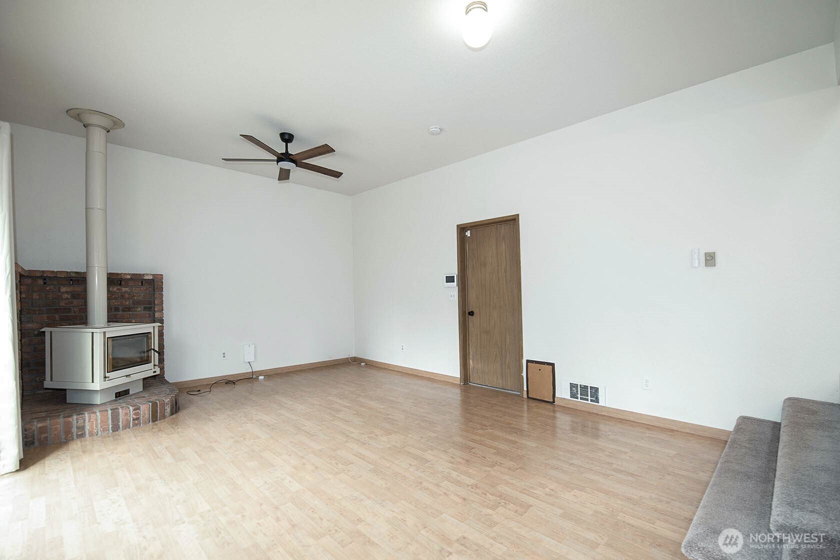 10610 4th Drive Property Photo 11