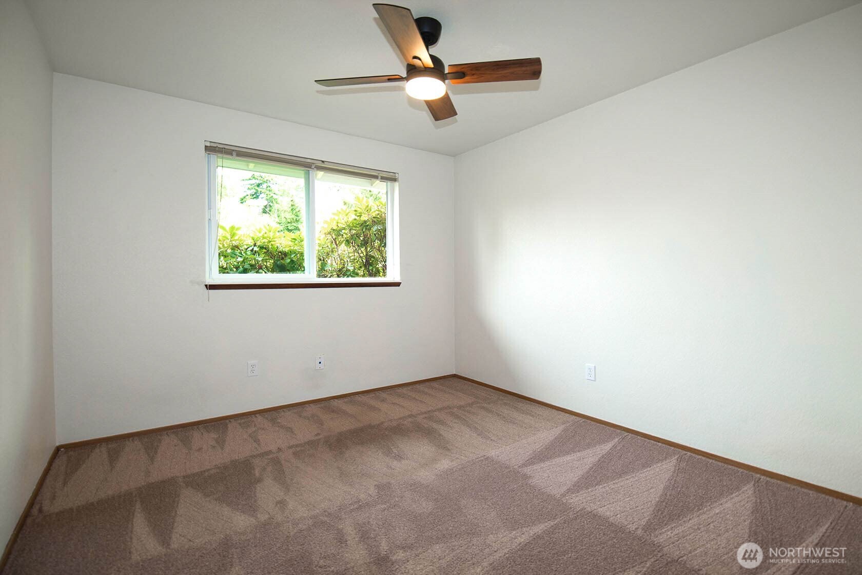 10610 4th Drive Property Photo 17
