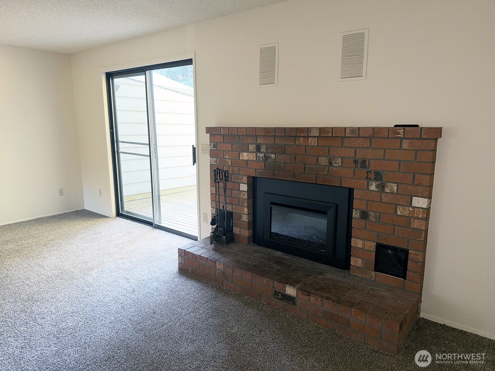 1234 Nw Lanyard Loop 1 Property Photo 7