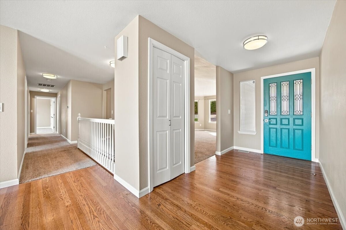 1104 N Fellows Drive Property Photo 4