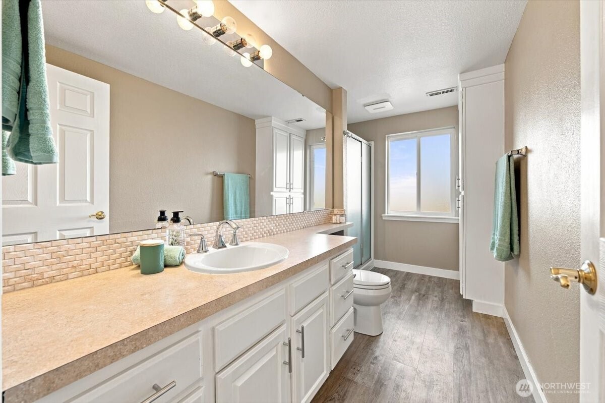 1104 N Fellows Drive Property Photo 33