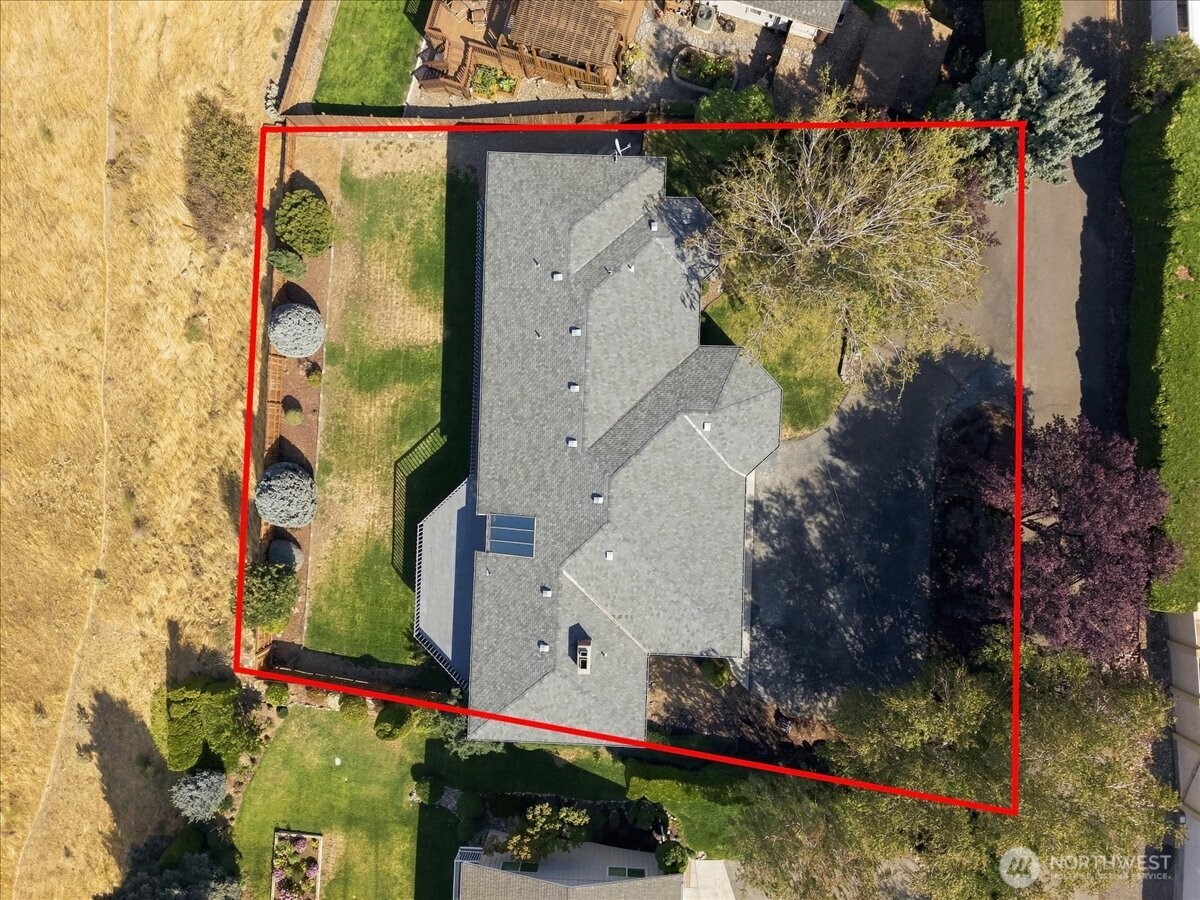 1104 N Fellows Drive Property Photo 39