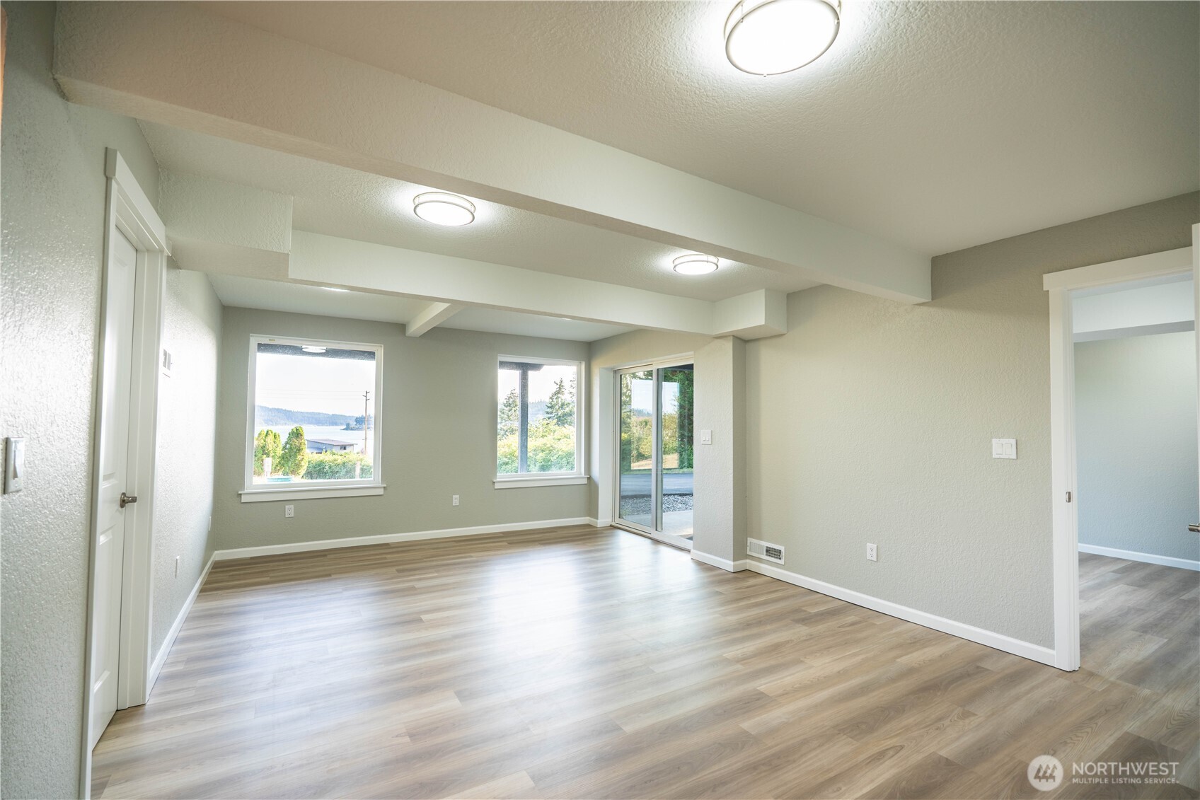 15210 Gibralter Road Property Photo 16