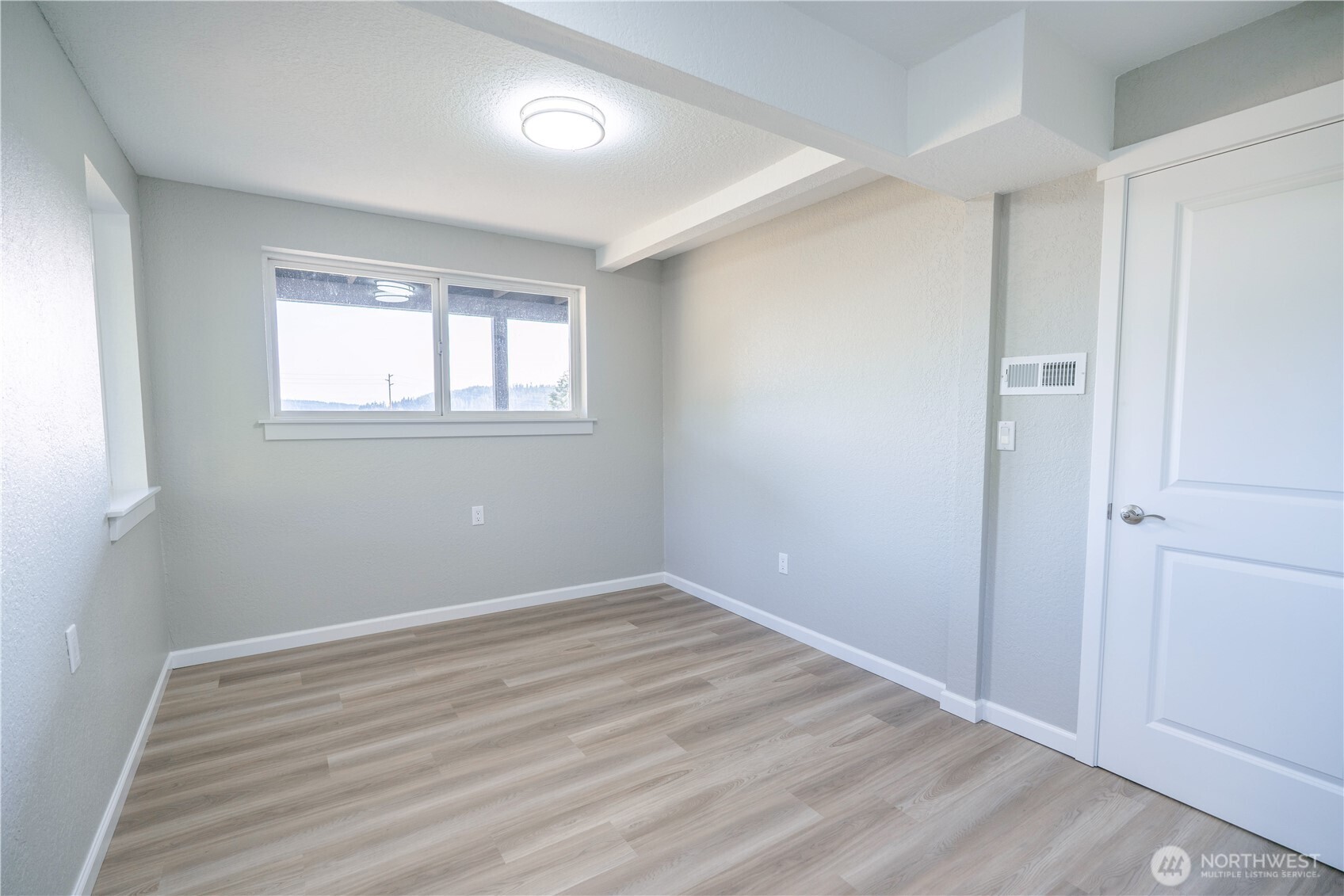 15210 Gibralter Road Property Photo 18
