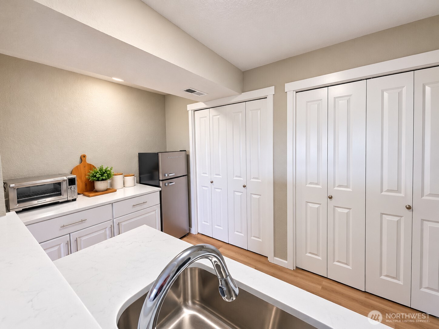 15210 Gibralter Road Property Photo 20