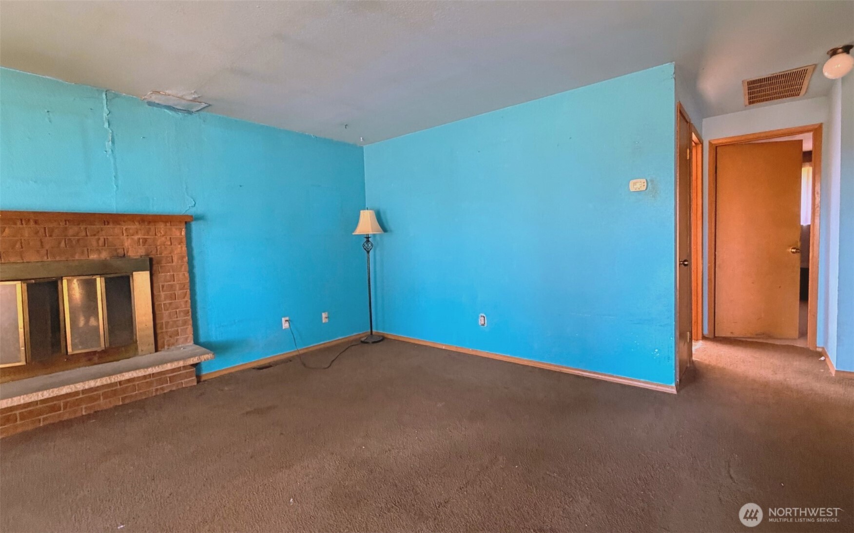 20291 Aliston Lane Property Photo 5