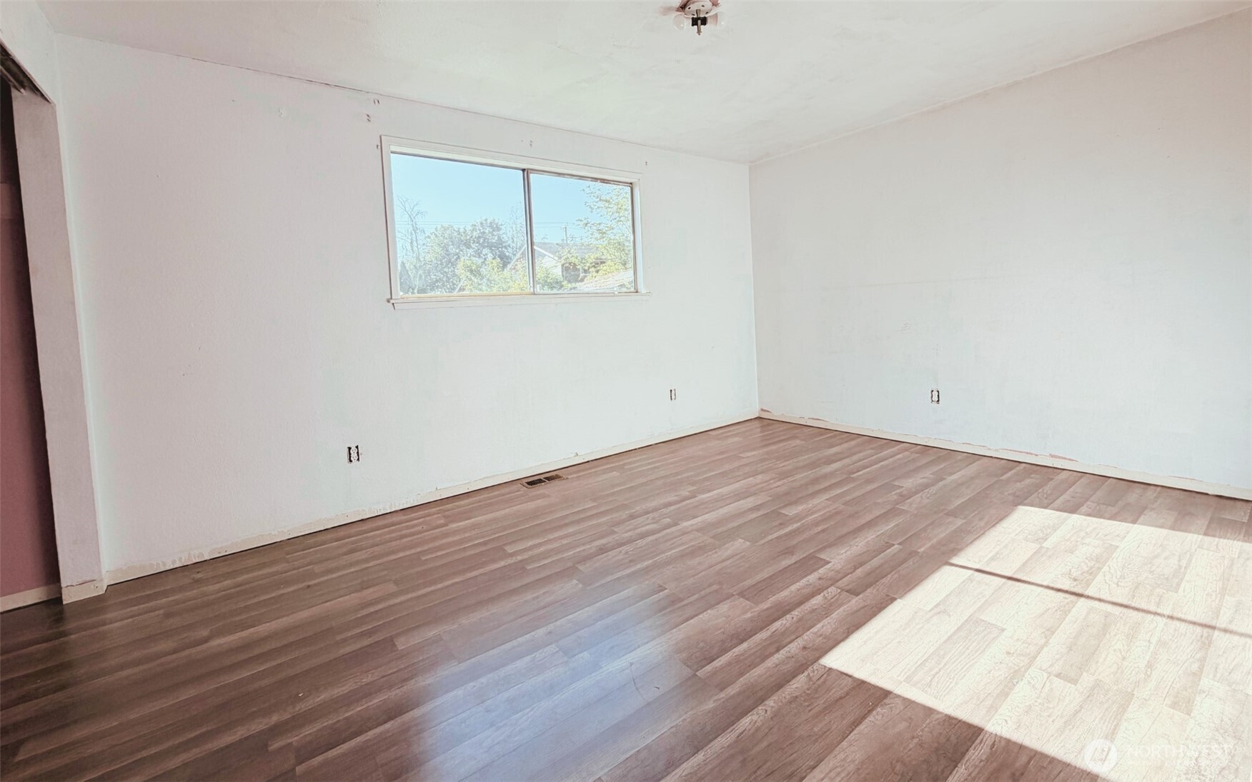 20291 Aliston Lane Property Photo 10