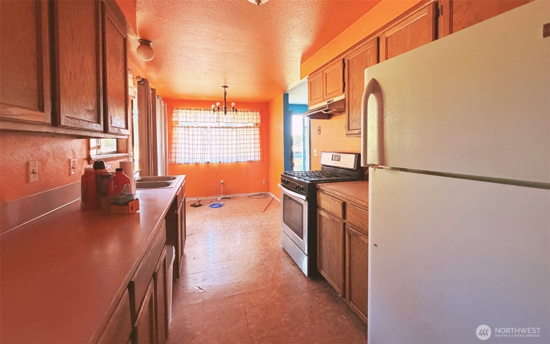 20291 Aliston Lane Property Photo 13