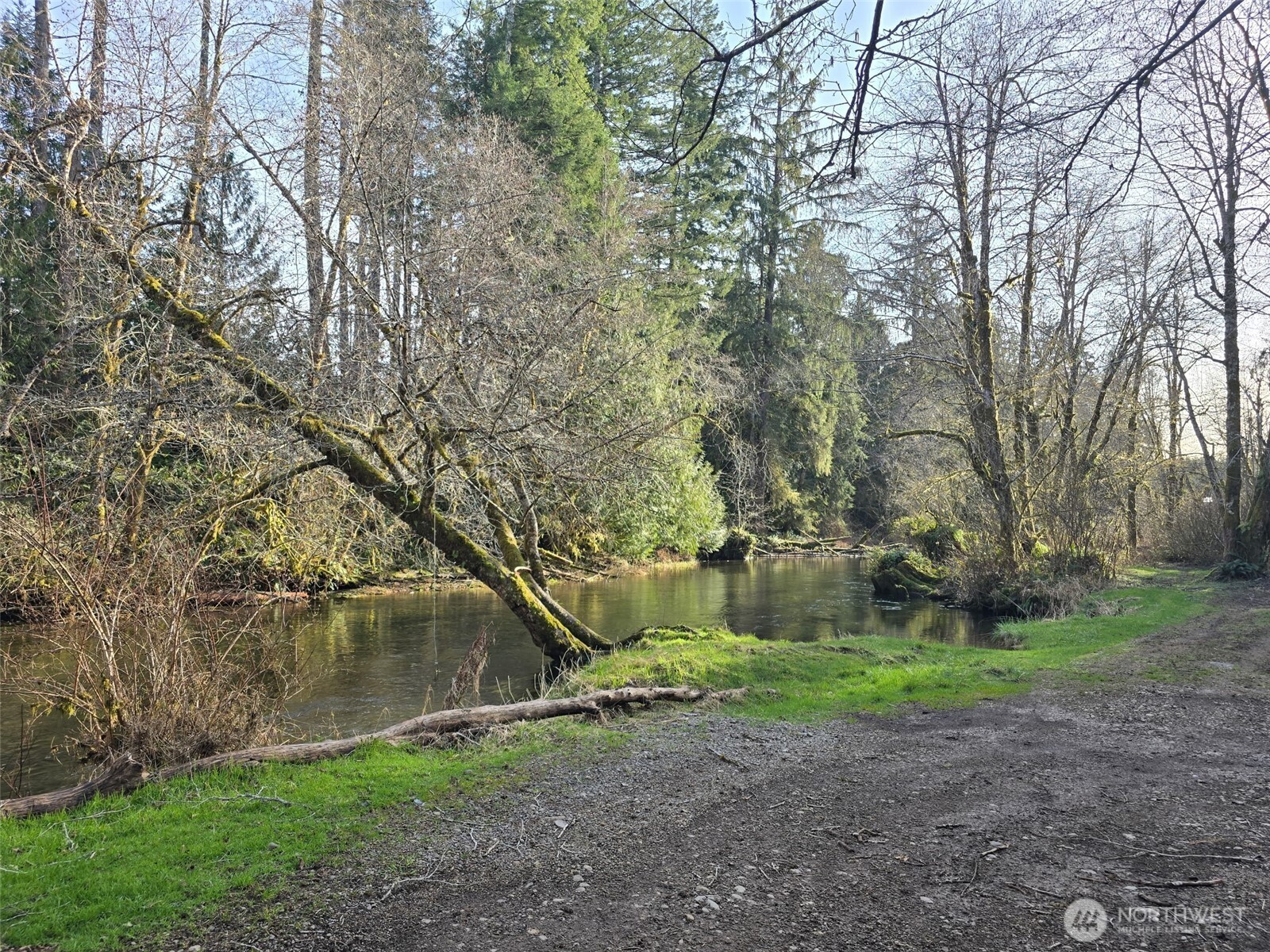 100 W Loganberry Court Property Photo 3