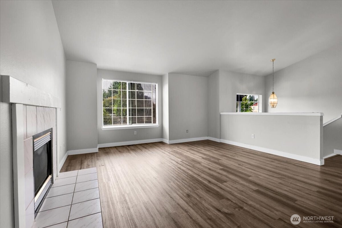 8415 199th Street Ct Property Photo 5