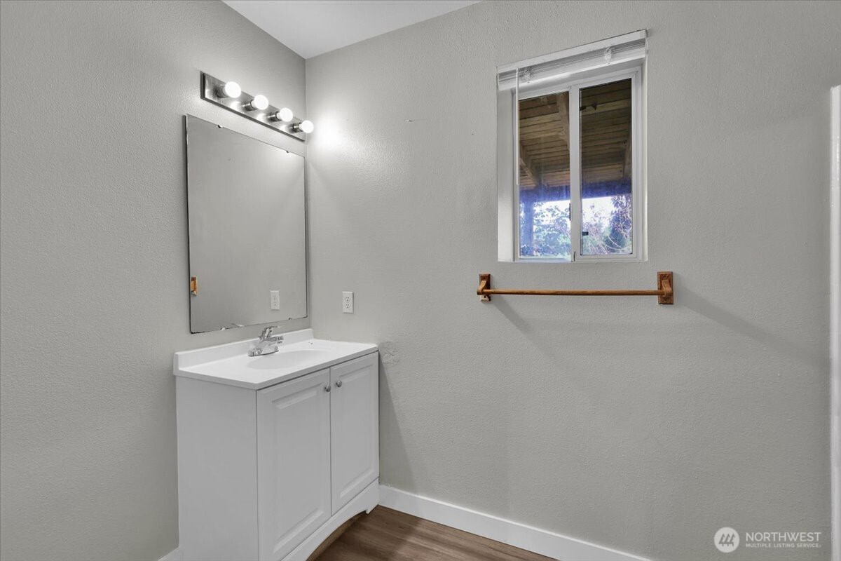 8415 199th Street Ct Property Photo 27