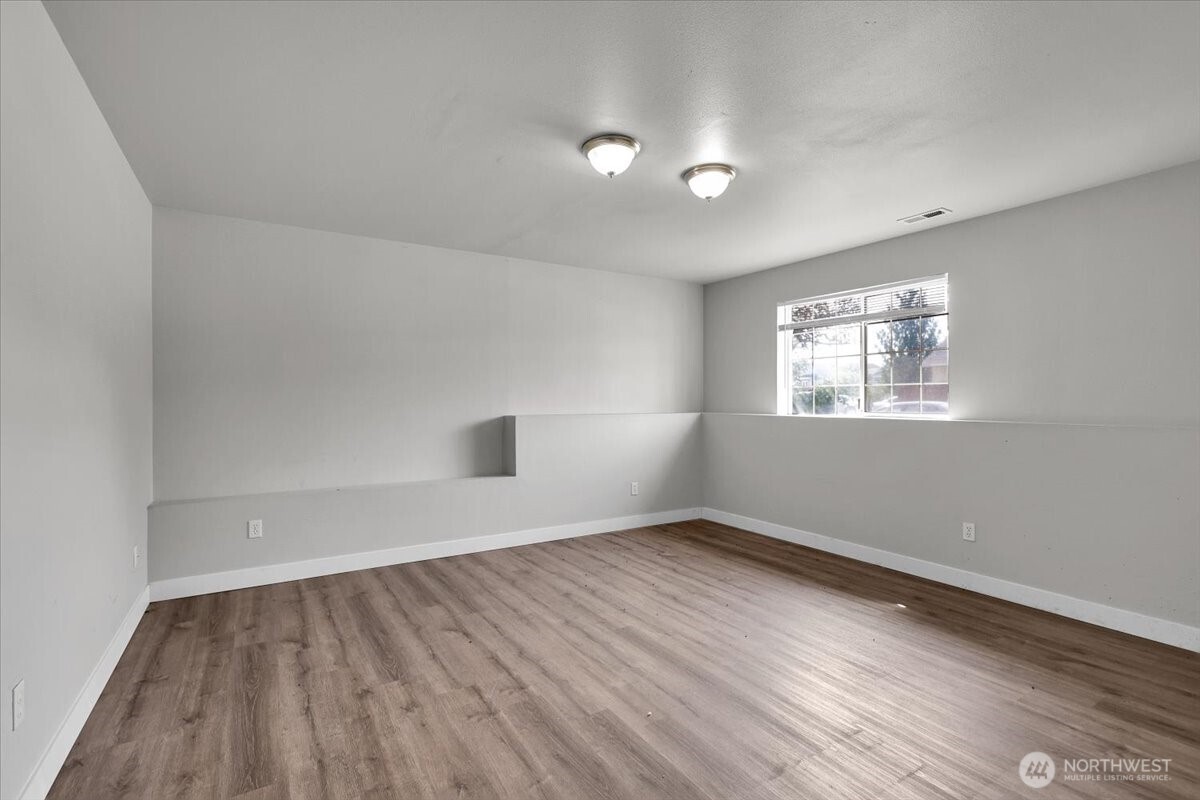 8415 199th Street Ct Property Photo 31