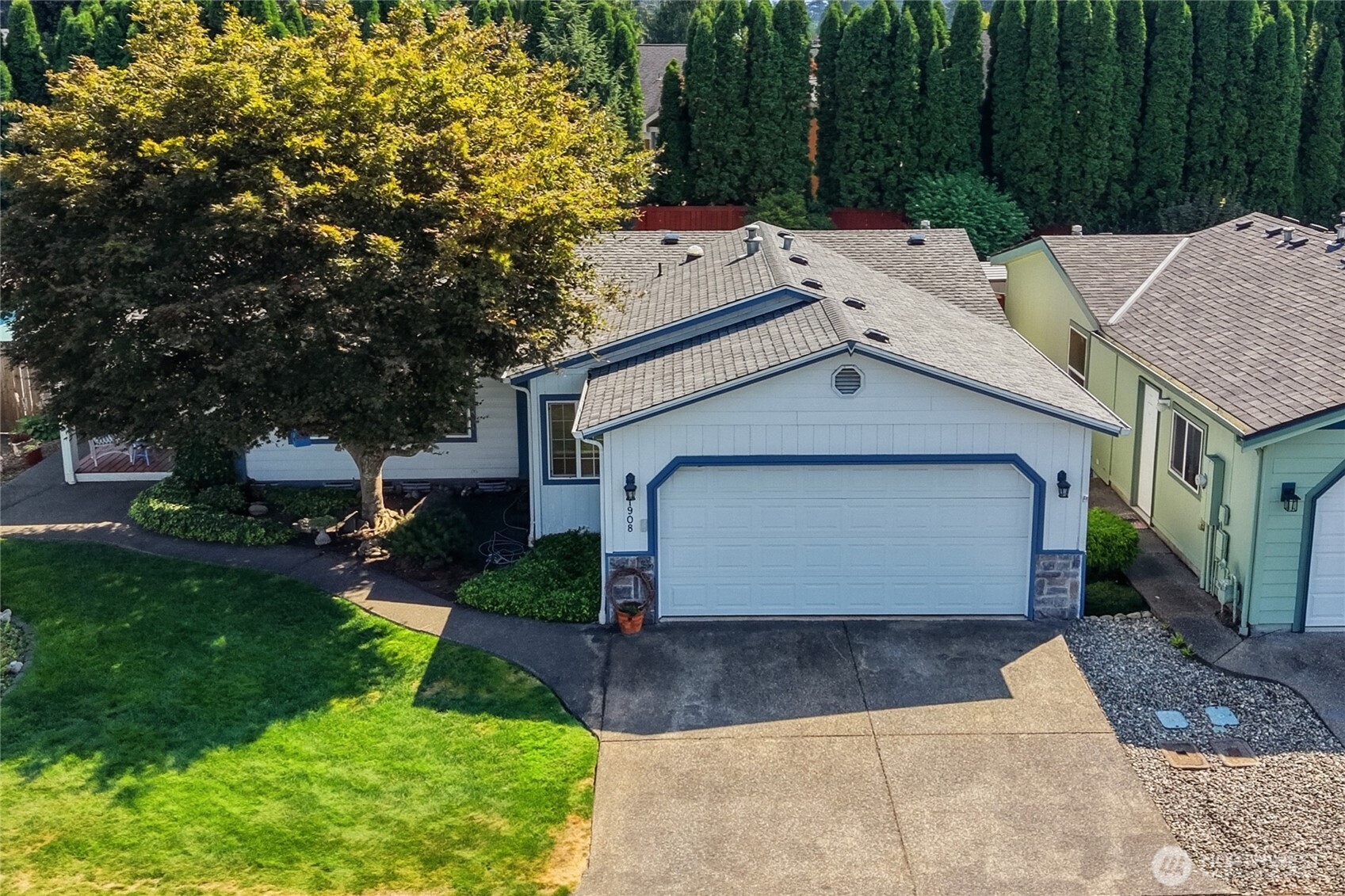 1908 177th Street Ct 33 Property Photo 4