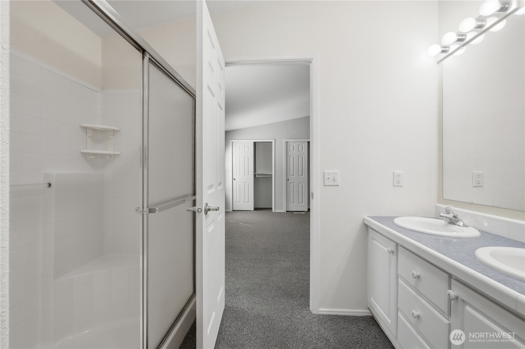1908 177th Street Ct 33 Property Photo 20