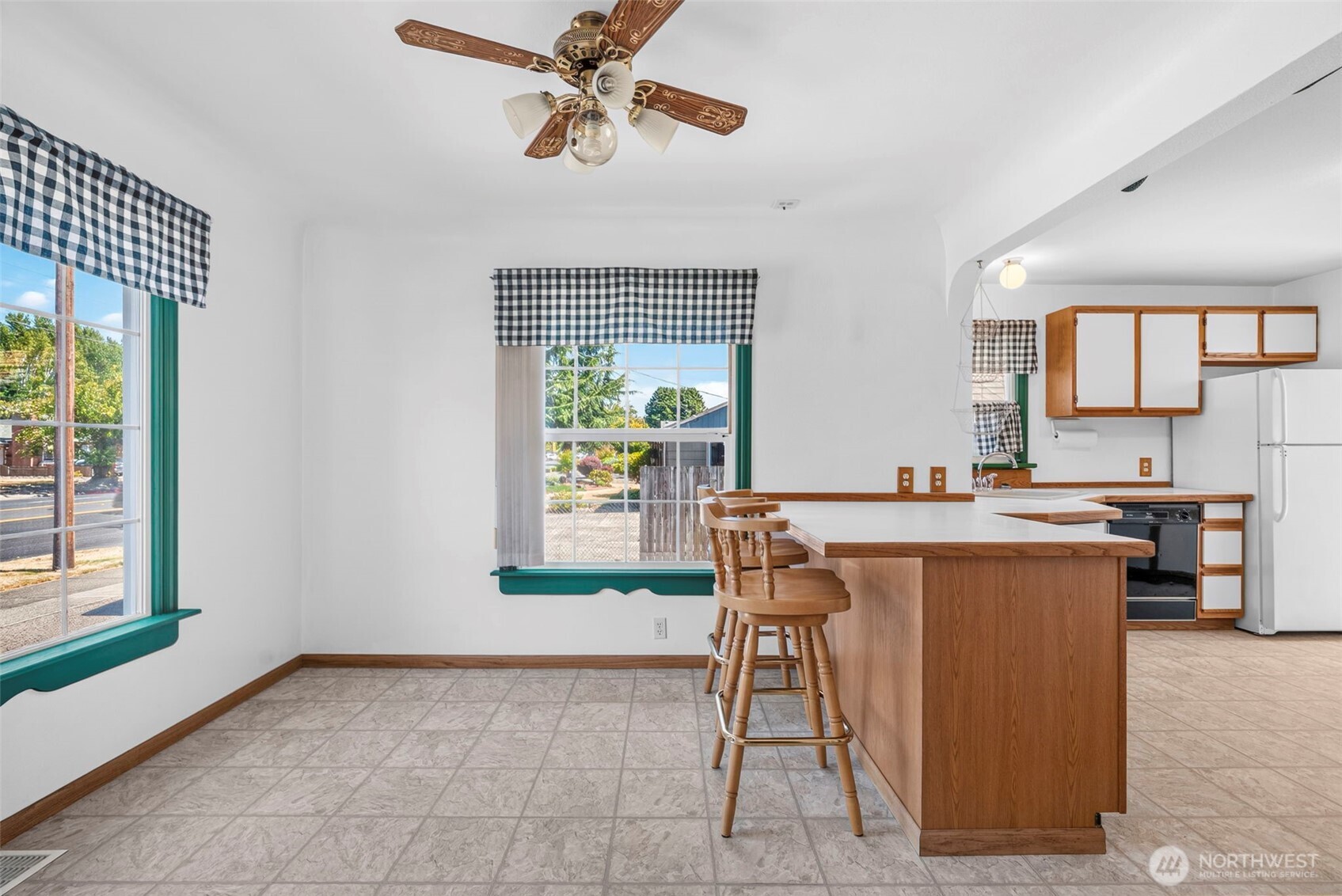 2205 Ocean Beach Highway Property Photo 8