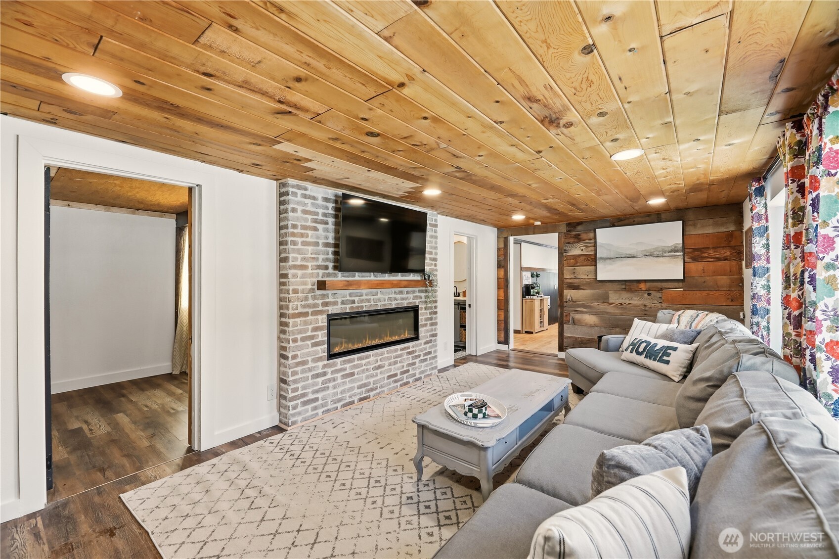 5552 Campbell Road Property Photo 4
