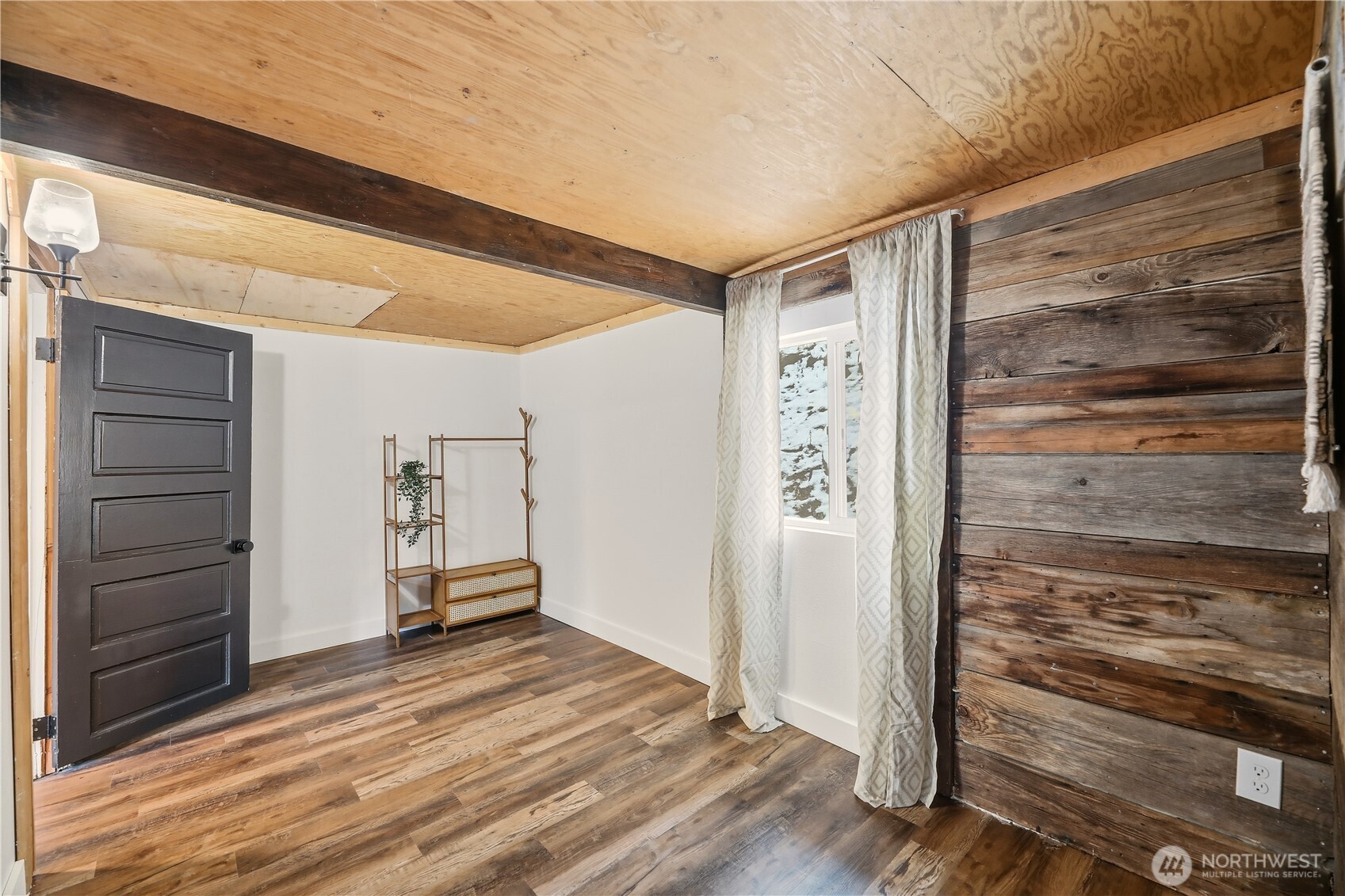 5552 Campbell Road Property Photo 28
