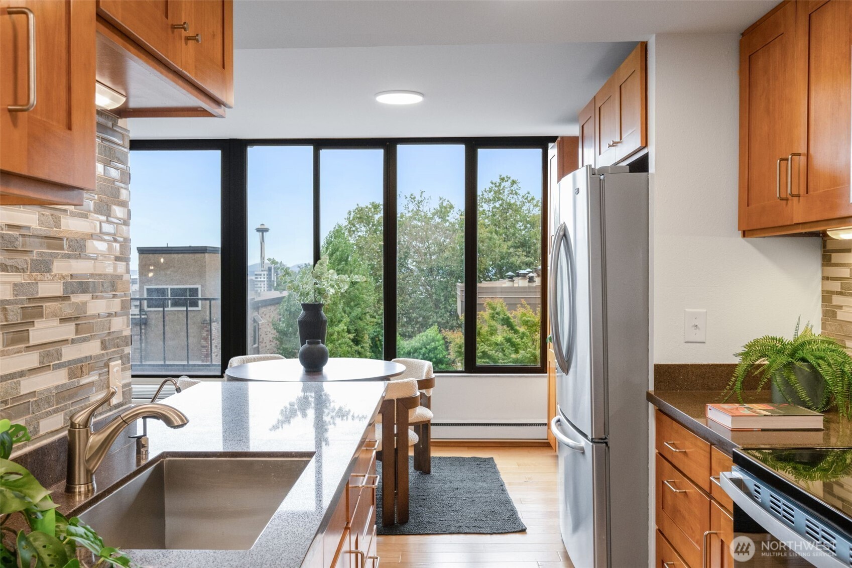 601 Belmont Avenue B2 Property Photo 6