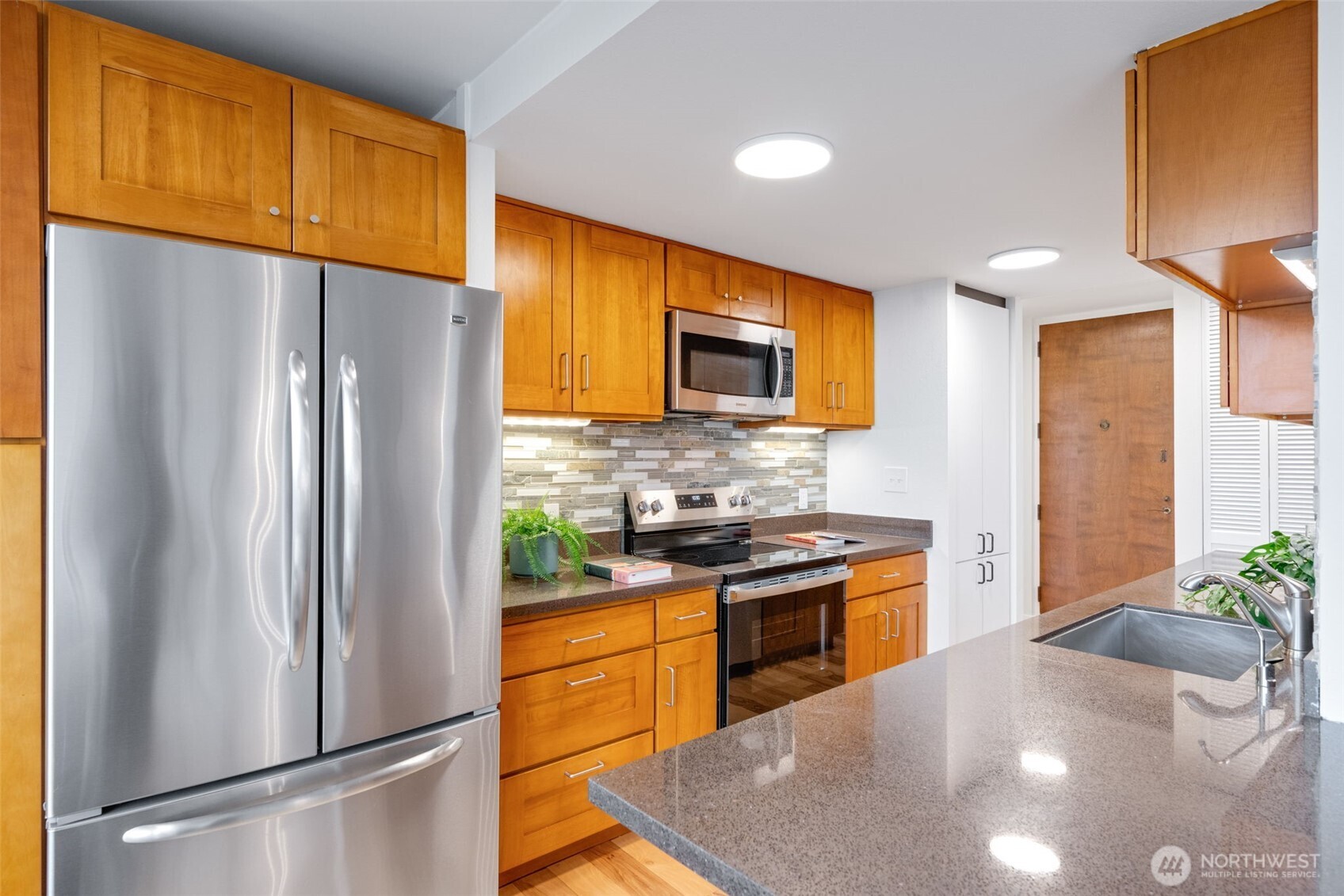 601 Belmont Avenue B2 Property Photo 8