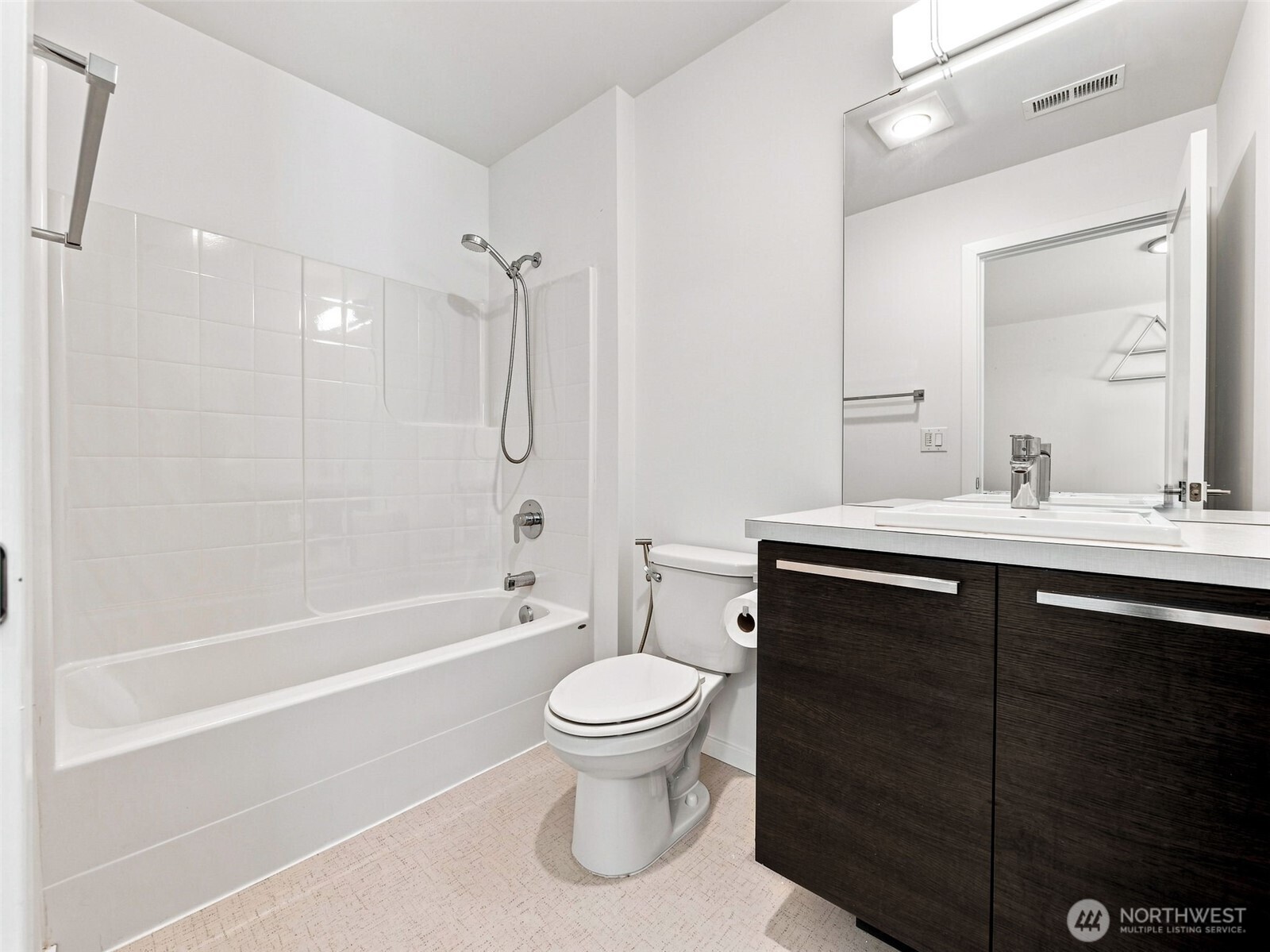 32976 Cedar Avenue Property Photo 9