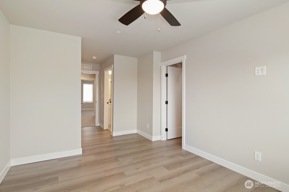 6611 S 128th Street Property Photo 20