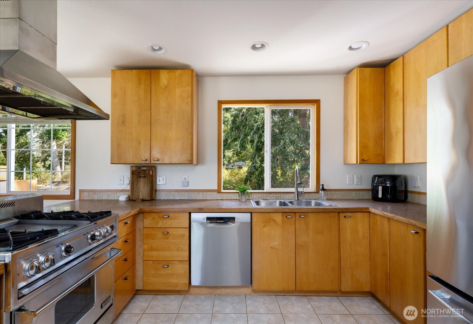 1002 Carl Avenue Property Photo 10
