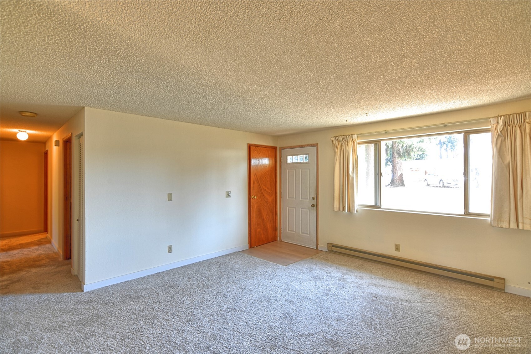 6115 201st Pl Ne Property Photo 7