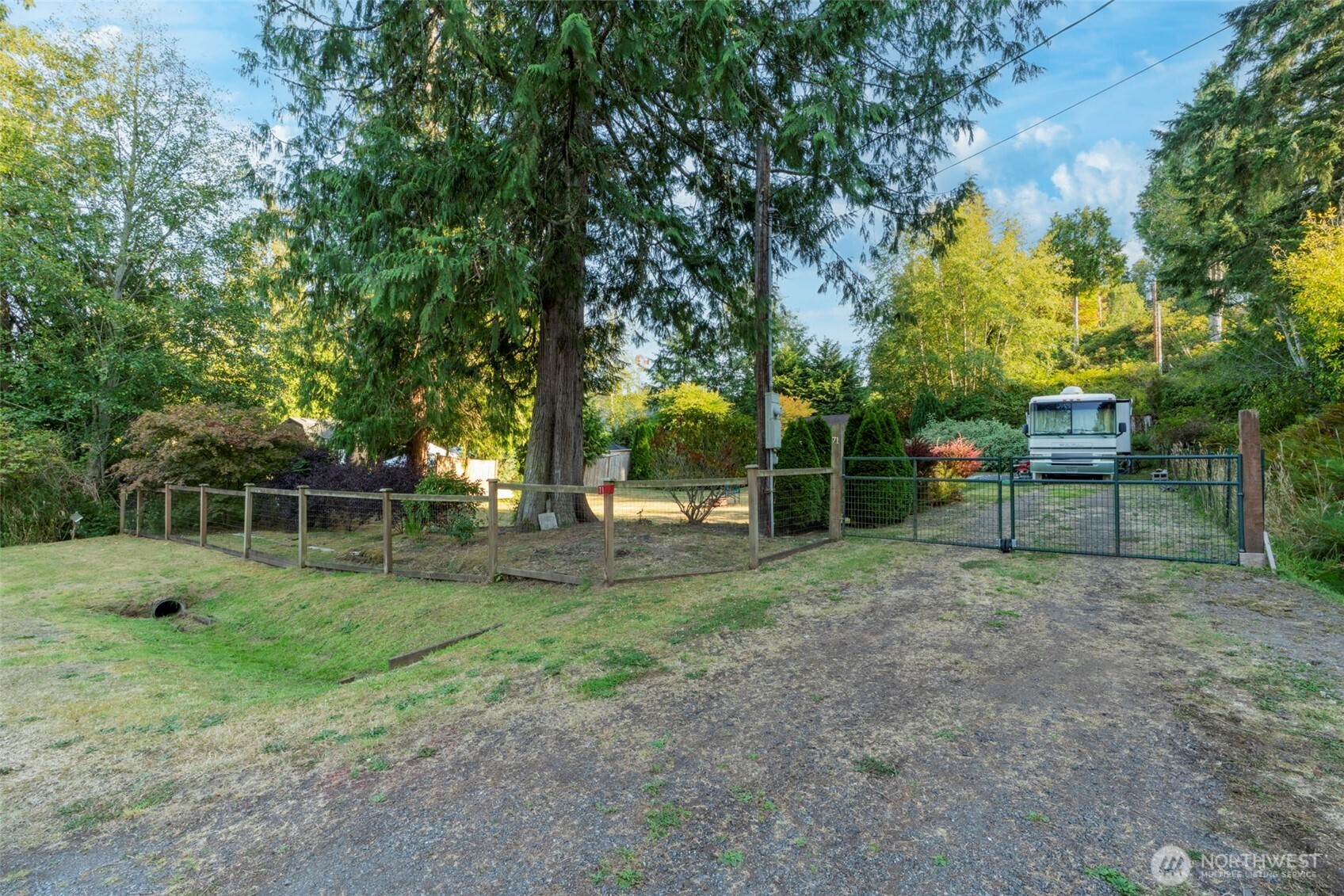 71 W Cedar Property Photo 14