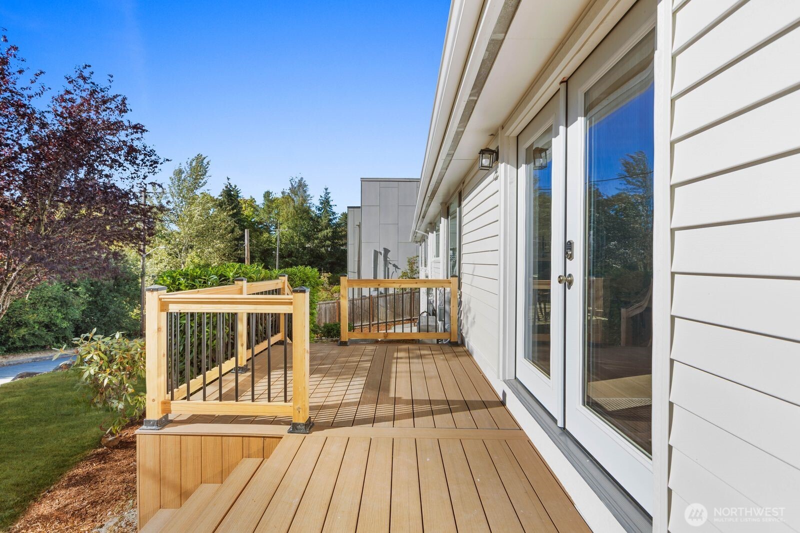 1510 Bradner Place Property Photo 4
