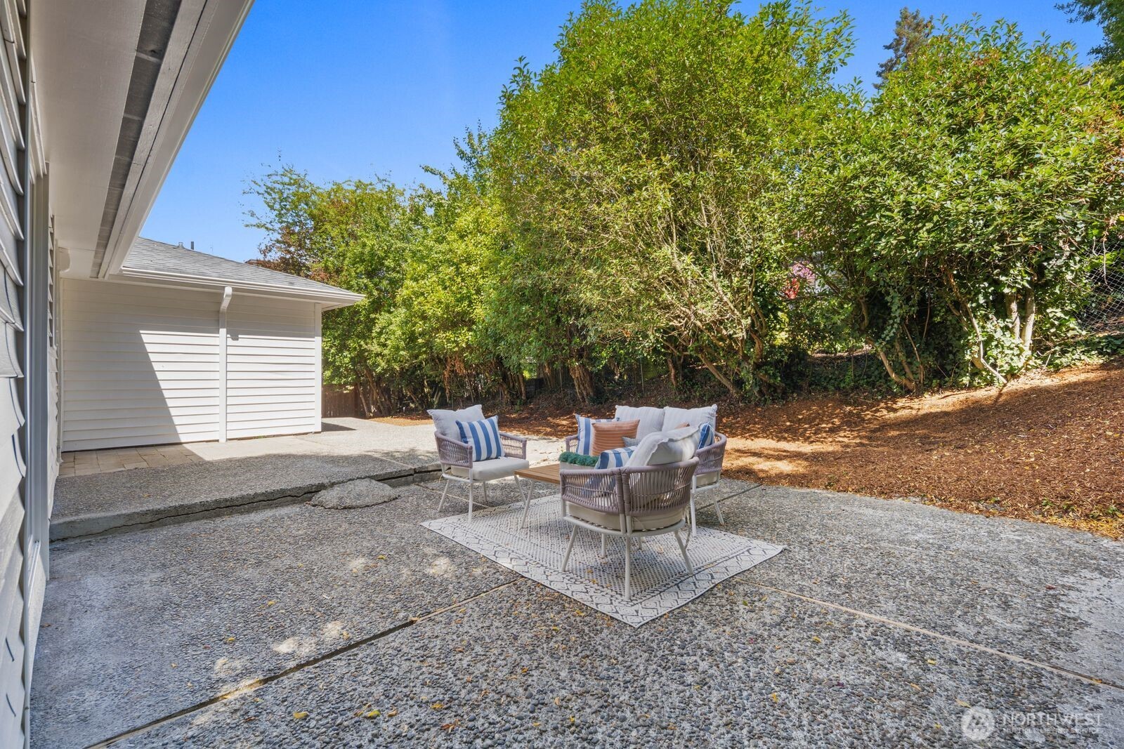 1510 Bradner Place Property Photo 34