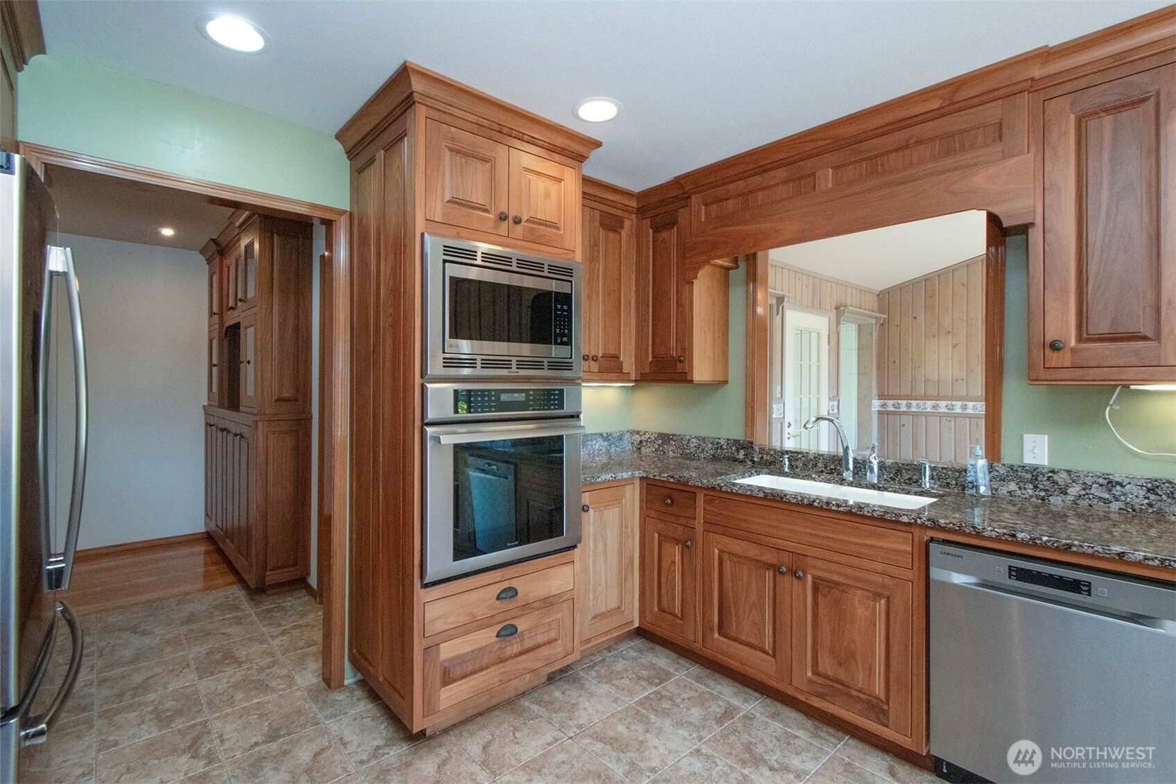 92 Forest Ridge Drive Property Photo 14