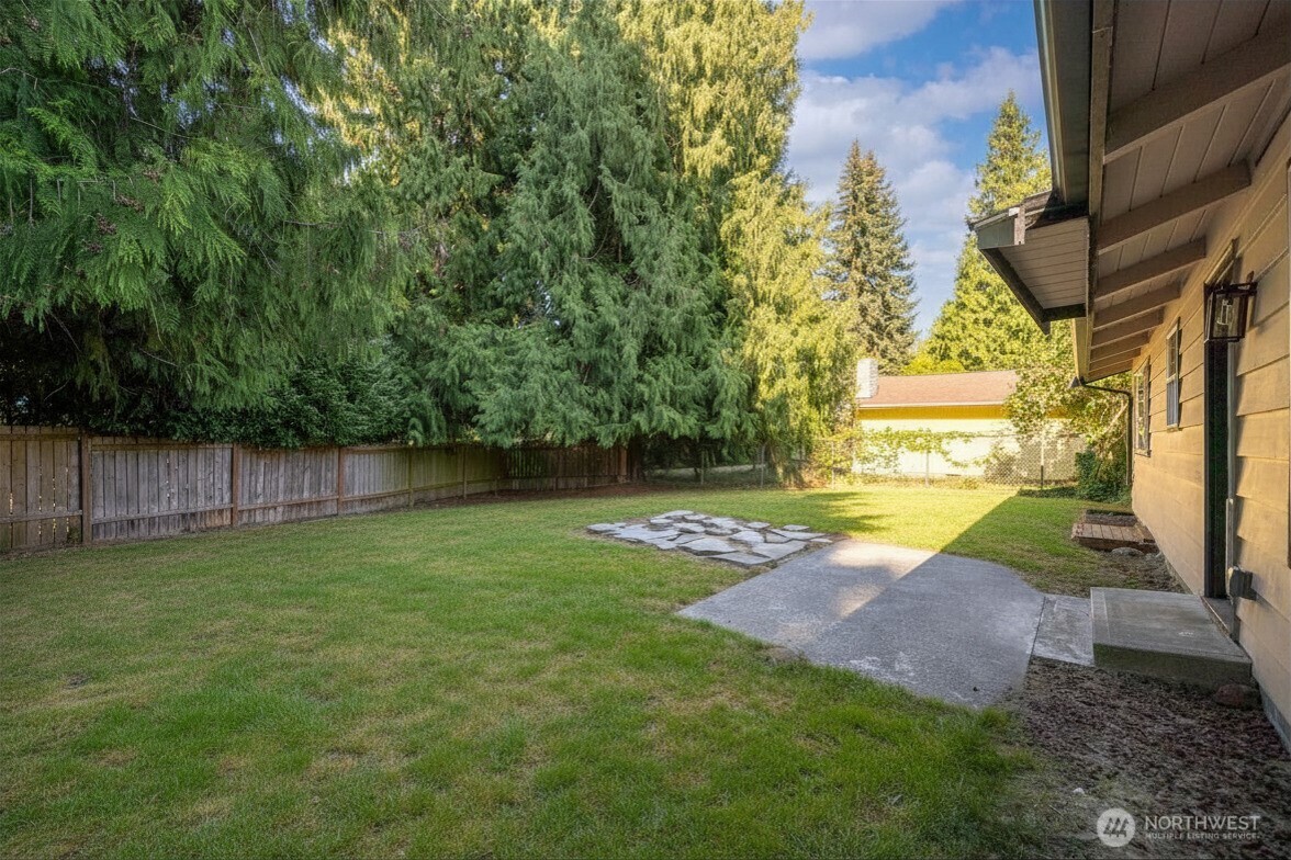 21711 Sterling Drive Property Photo 12