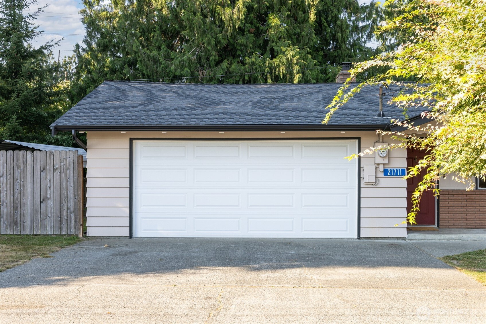 21711 Sterling Drive Property Photo 32