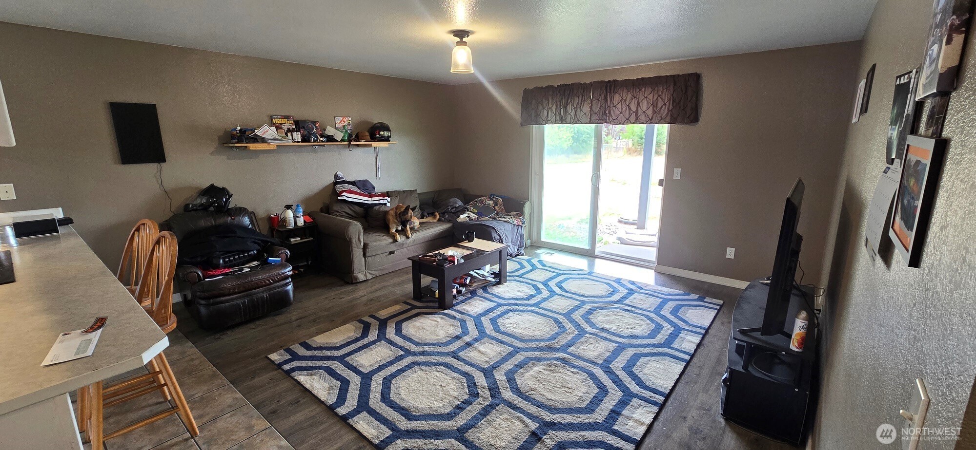 3715 Prairie Avenue Property Photo 5