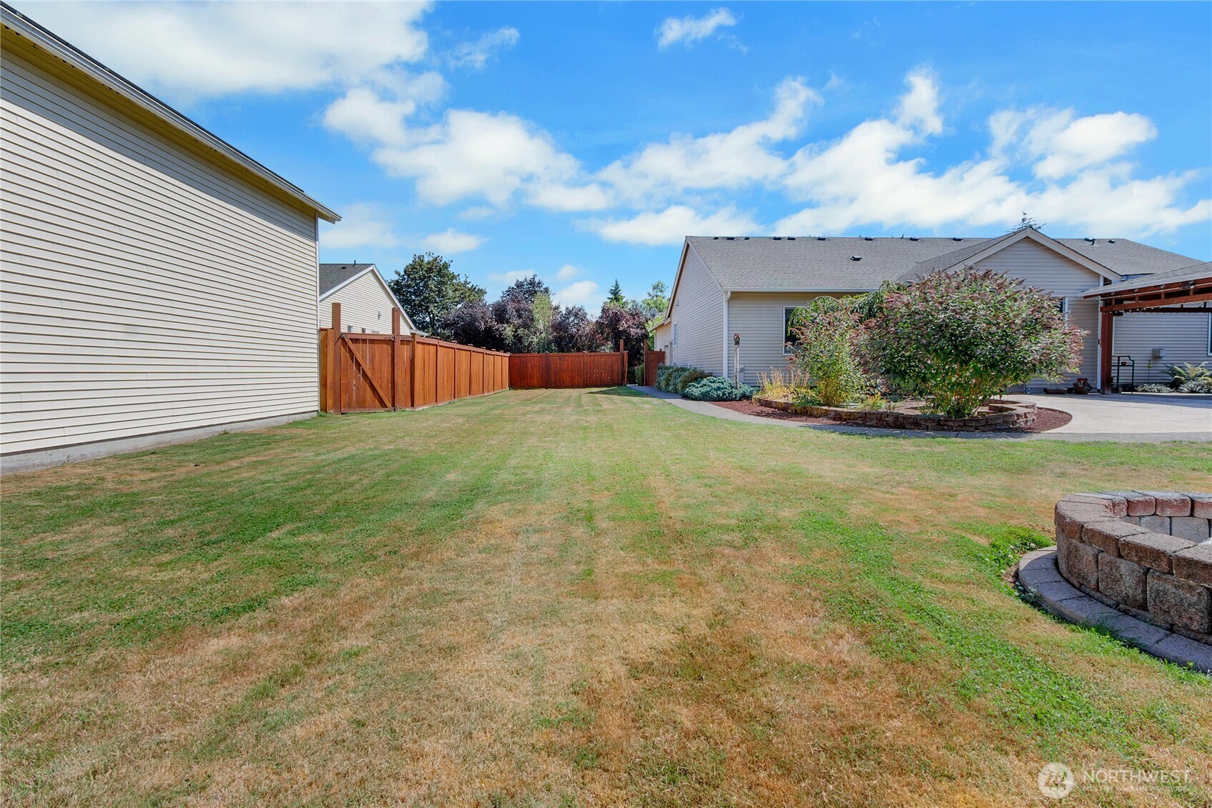 13714 143rd Avenue Property Photo 25
