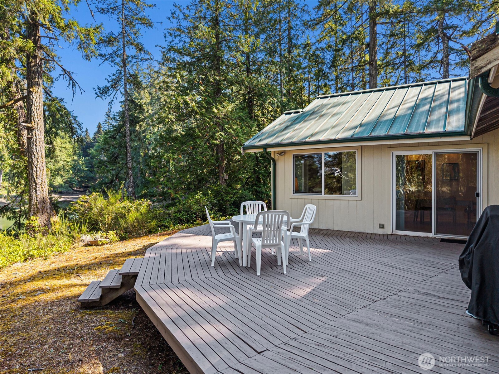 150 E Haskell Hill Road Property Photo 4