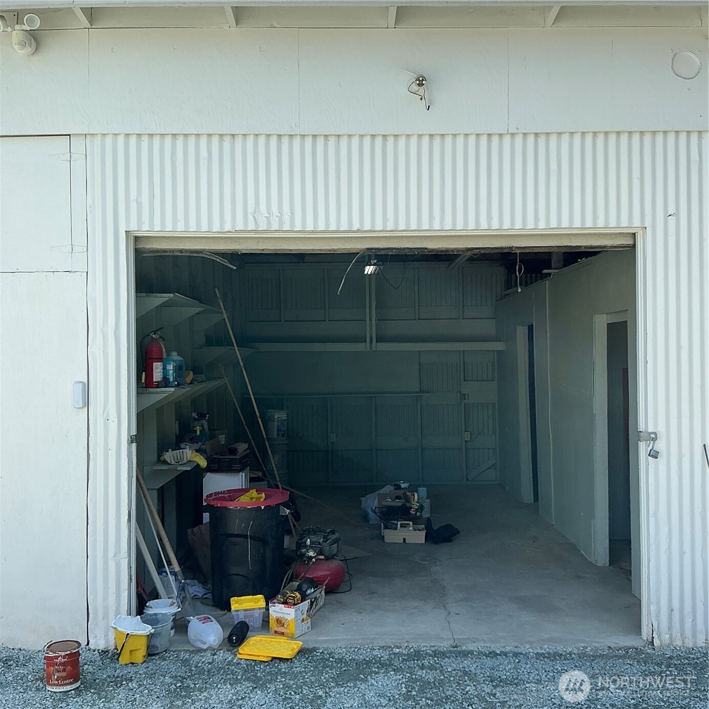 325 Hawthorne Street Property Photo 29