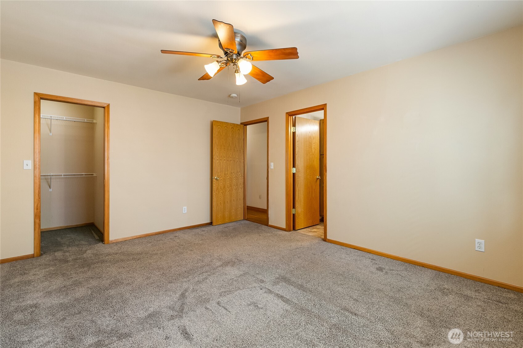 1425 Spruce Street Property Photo 15