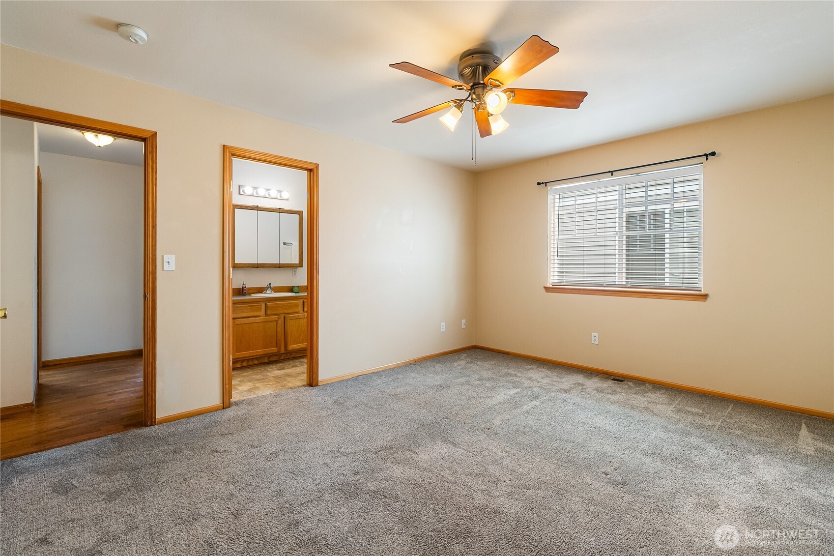 1425 Spruce Street Property Photo 17