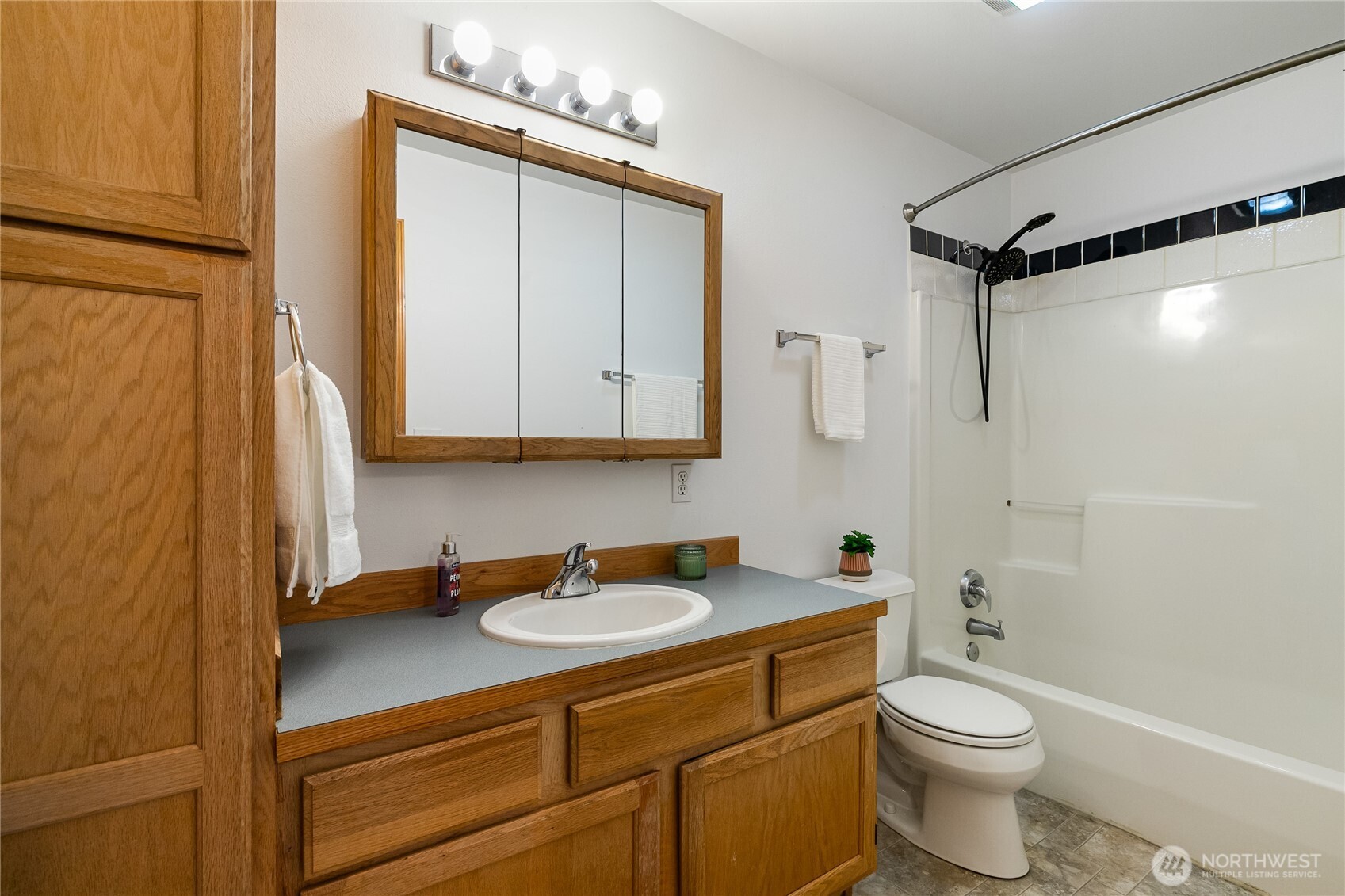 1425 Spruce Street Property Photo 18