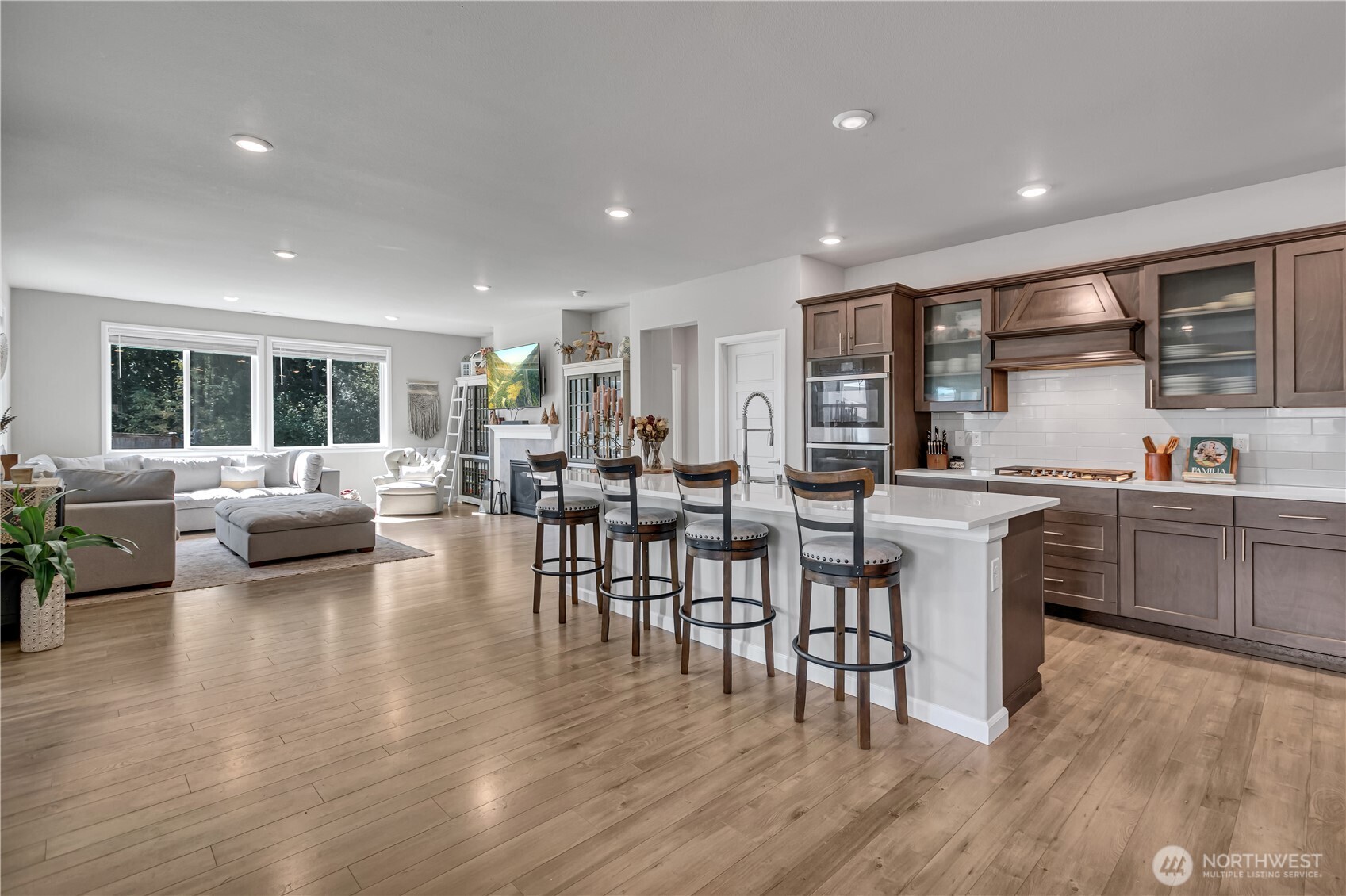 18511 128th Avenue Property Photo 6