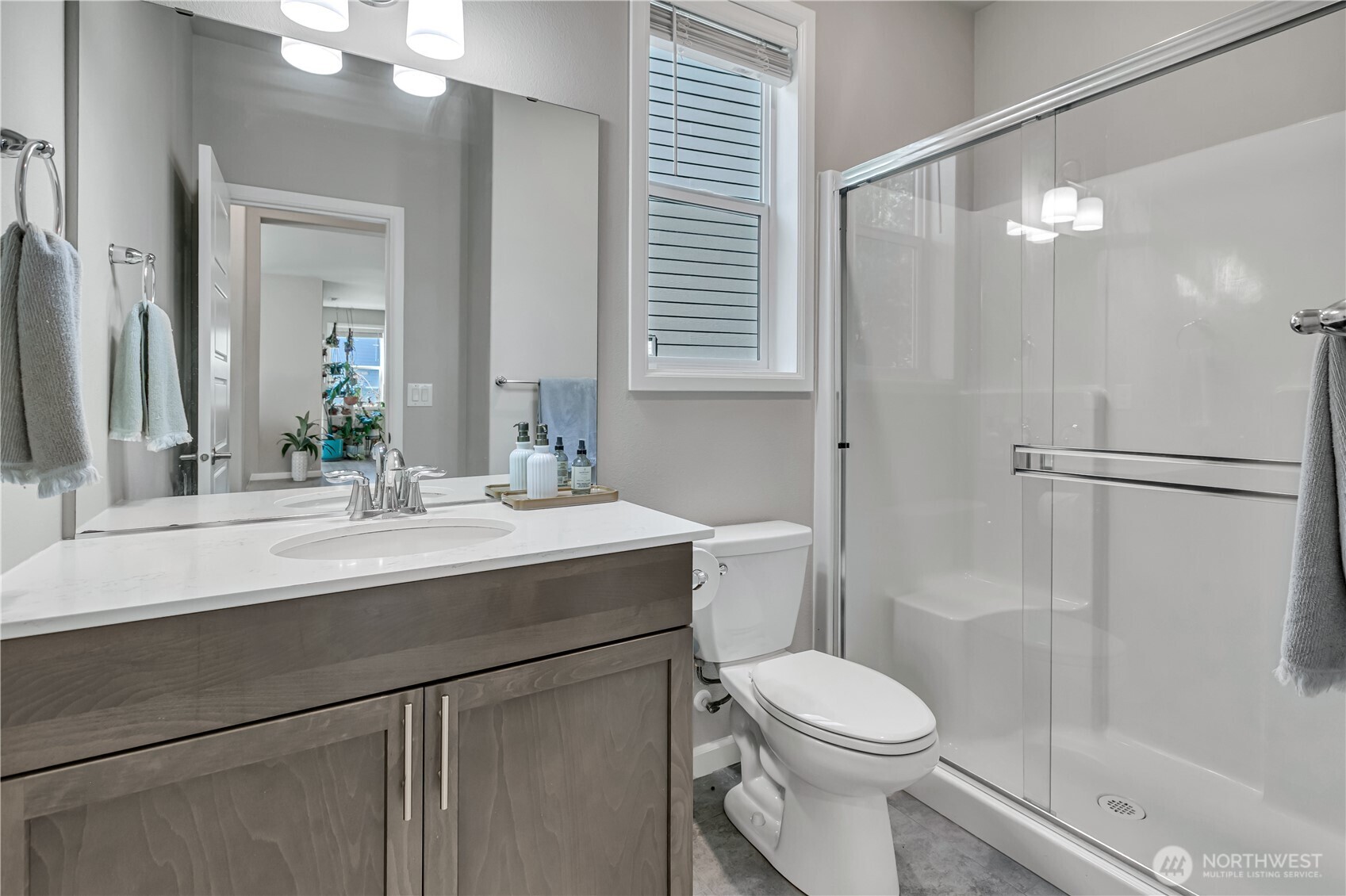 18511 128th Avenue Property Photo 18