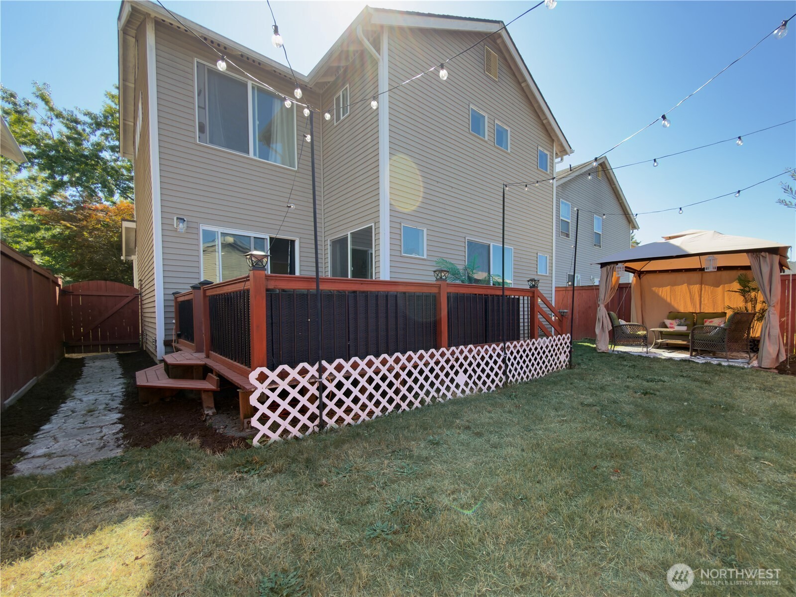 1823 E 43rd Street Property Photo 1