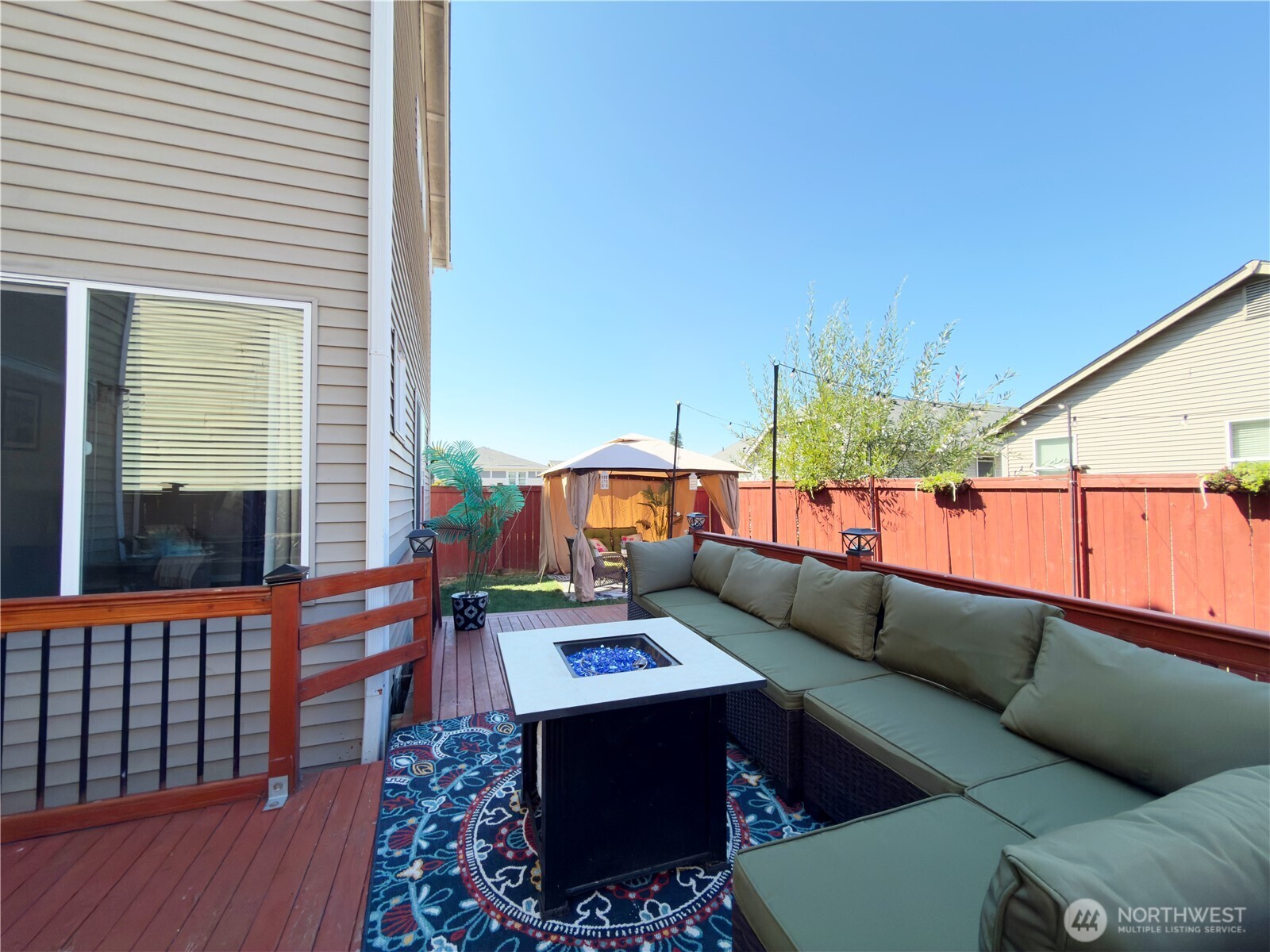 1823 E 43rd Street Property Photo 4