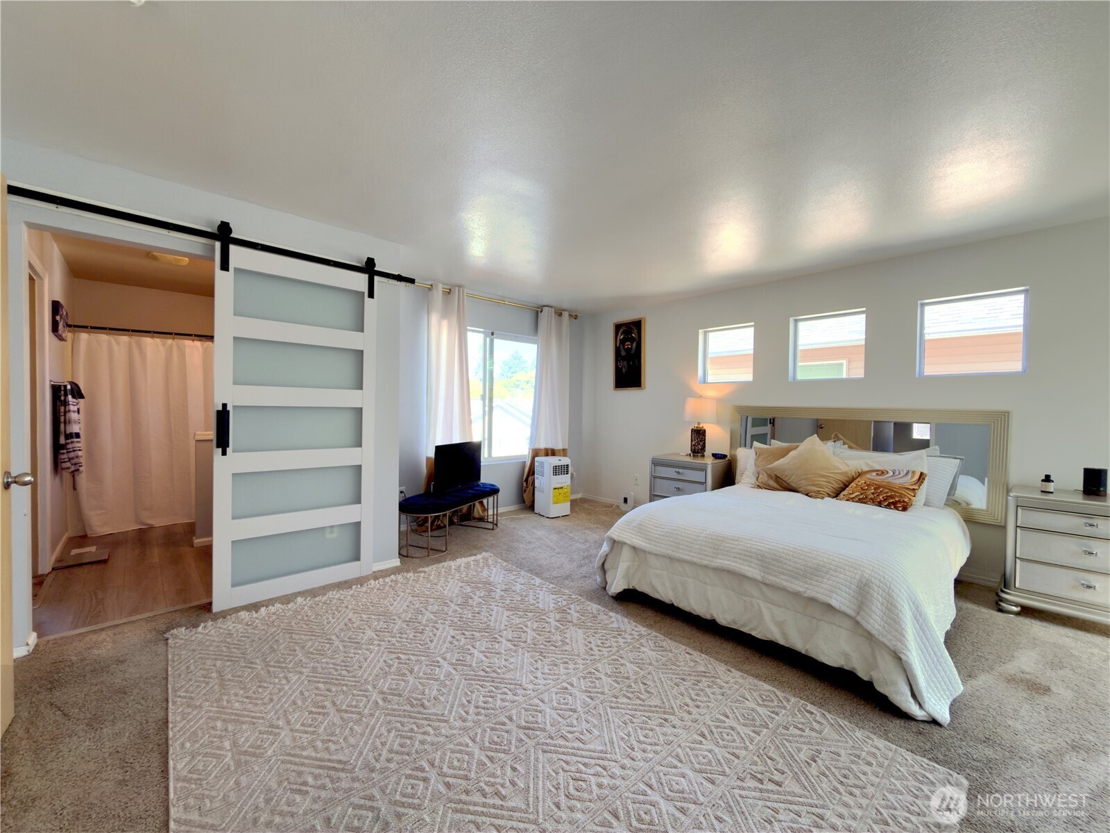1823 E 43rd Street Property Photo 9